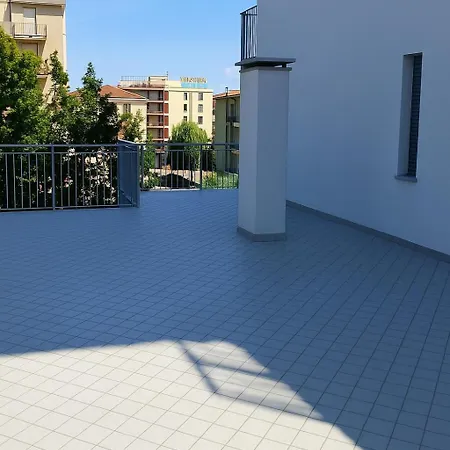 San Remo Apartment *